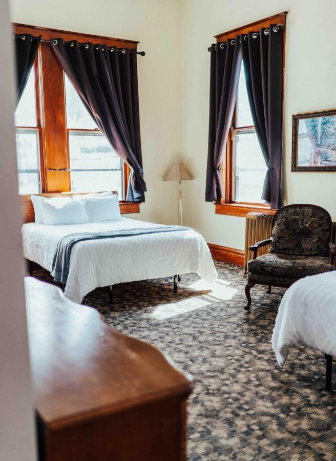 Town Hall Inn Lead Εξωτερικό φωτογραφία